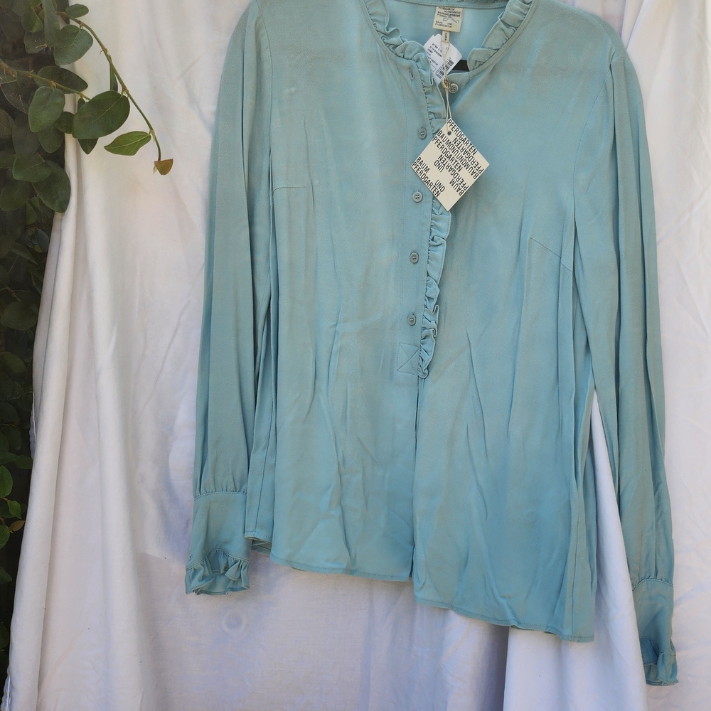 Women's Light Blue Ruffled Top - Picture 4 of 9